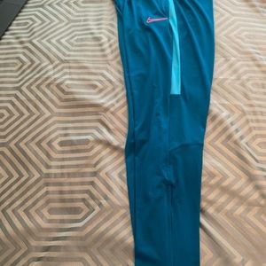 Nike dri-fit suit, size large mens.  Joggers and jacket.